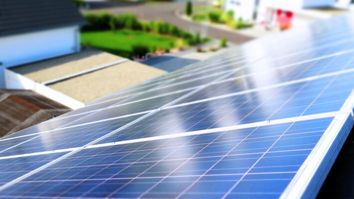 Photovoltaik Wissenswertes - die wichtigsten Grundlagen kompakt erklärt - Photovoltaik verständlich erklärt: Grundlagen, Technik &amp; Kennwerte