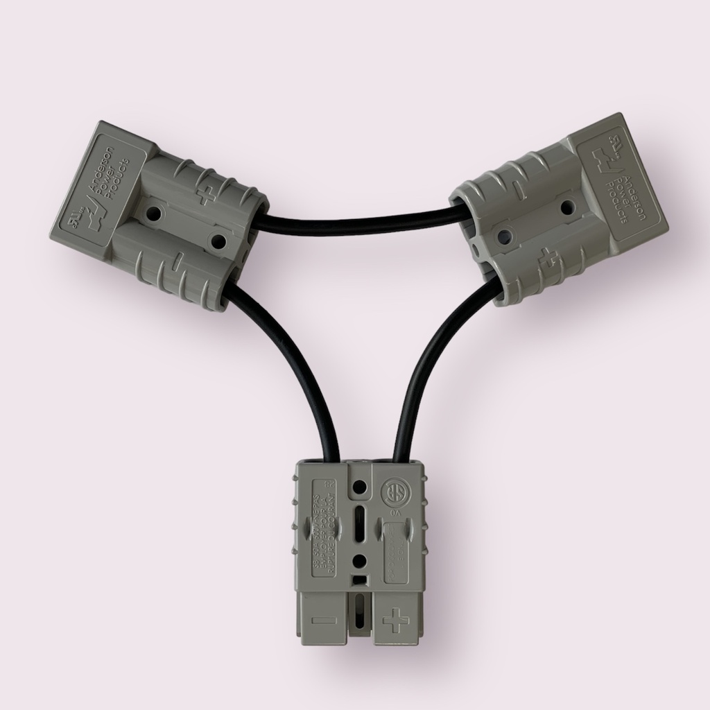 [CPTAA50A2-2A502-R] Adapter zur Reihenschaltung von 3 Andersonsteckern 50A - z.B zwei Solartaschen in Reihe an einen Laderegler anschließen