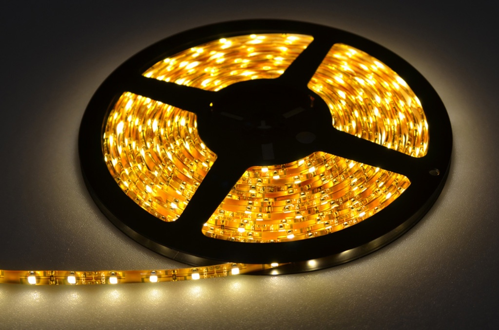 [DA_LED60B200br35o] LED-Lichtband 12-14.8V DC m. Kabel Verbrauch: 4,8W/m 300lm warmweiß IP65 Länge 2m